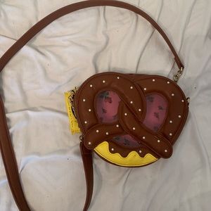 Betsy Johnson pretzel crossbody